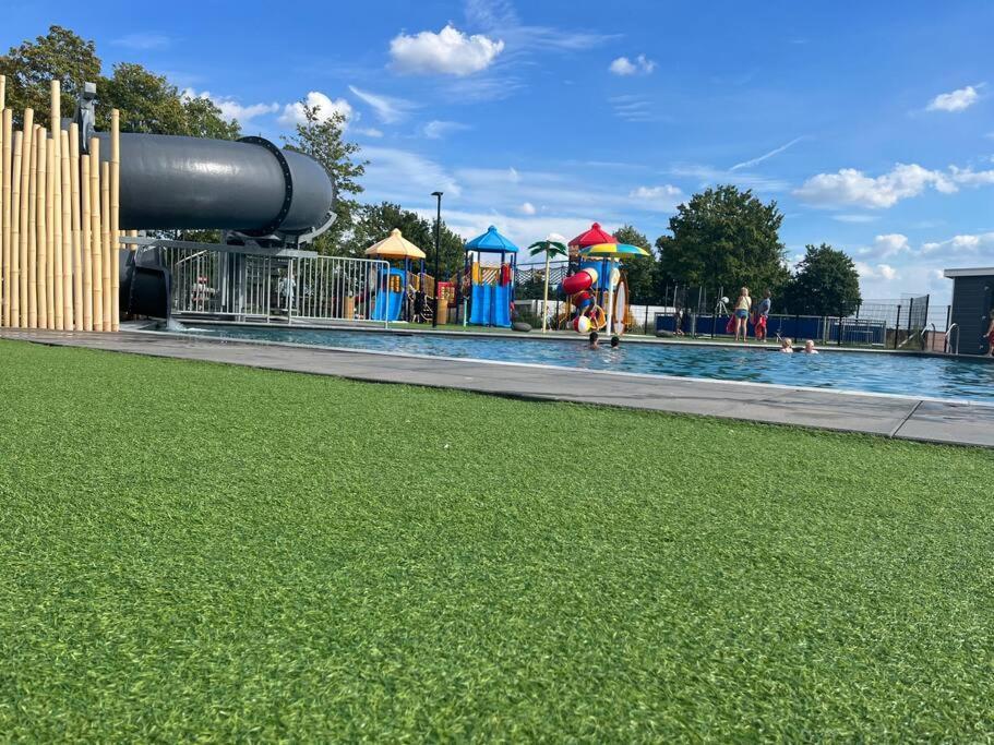 Luxus Chalet Waterfront Lathum Экстерьер фото